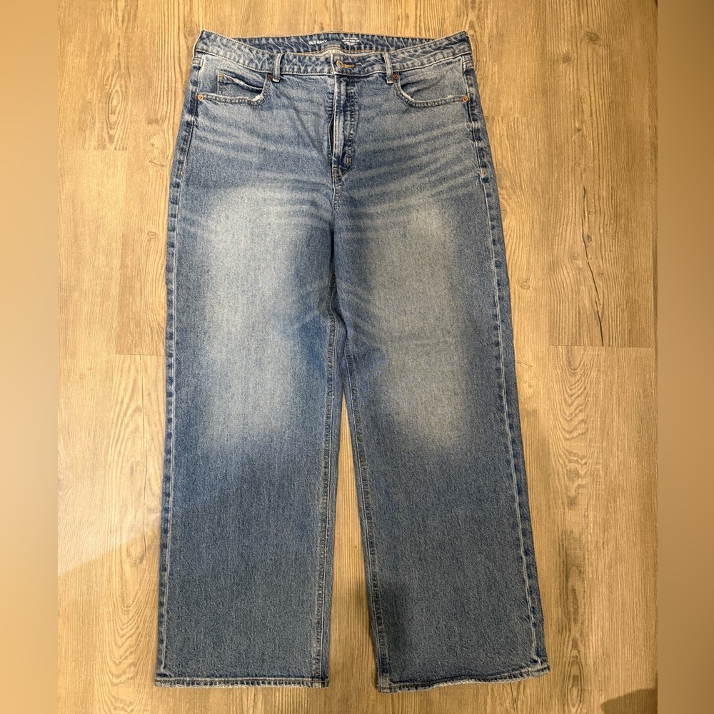 Old Navy, extra high-rise, sky high wide leg, size 16